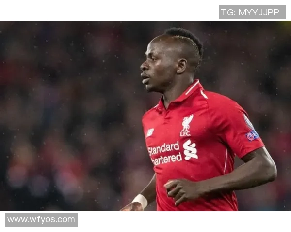 足球明星家中遭遇窃贼入侵价值不菲财物被盗引发广泛关注 足球明星家中遭遇窃贼入侵价值不菲财物被盗引发广泛关注